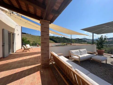 Villa Rinaldo, Vakantiehuis, Le Marche, people: 8