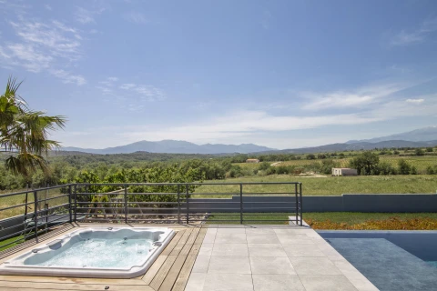 Villa Saint Luc, Vakantiehuis, Languedoc-Roussillon, people: 8