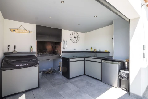 Villa Saint Luc, Vakantiehuis, Languedoc-Roussillon, people: 8