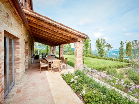 Villa Santo, vakantiehuisVilla, Le Marche, people: 8