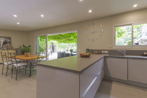 Villa Signargues, Vakantiehuis, Languedoc-Roussillon, people: 6