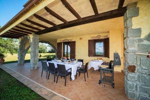 Holiday home in Tuscany for 16 people - Villa sul Lago
