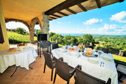 Holiday home in Tuscany for 16 people - Villa sul Lago
